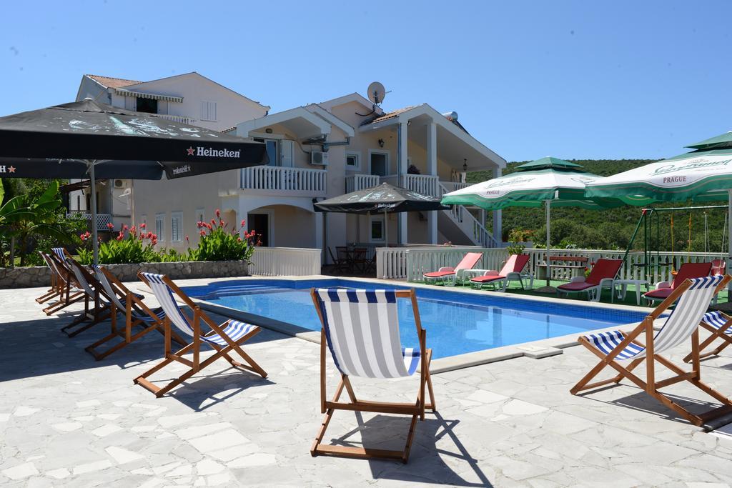 Apartments Vila Lazarevic Tivat Buitenkant foto